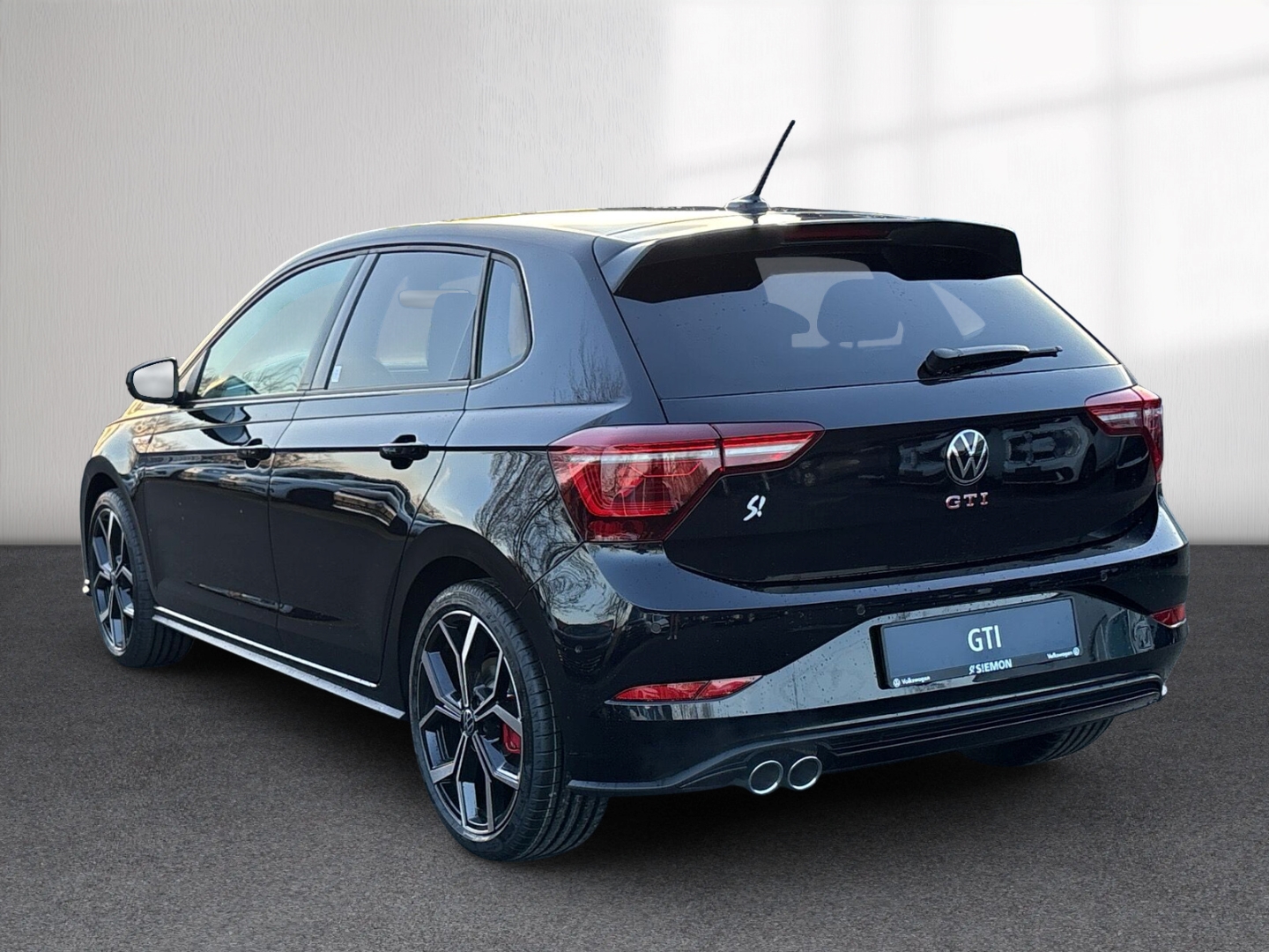 Fahrzeugabbildung Volkswagen Polo GTI 2.0 TSI IQ.LIGHT Pano RearView ACC SHZ