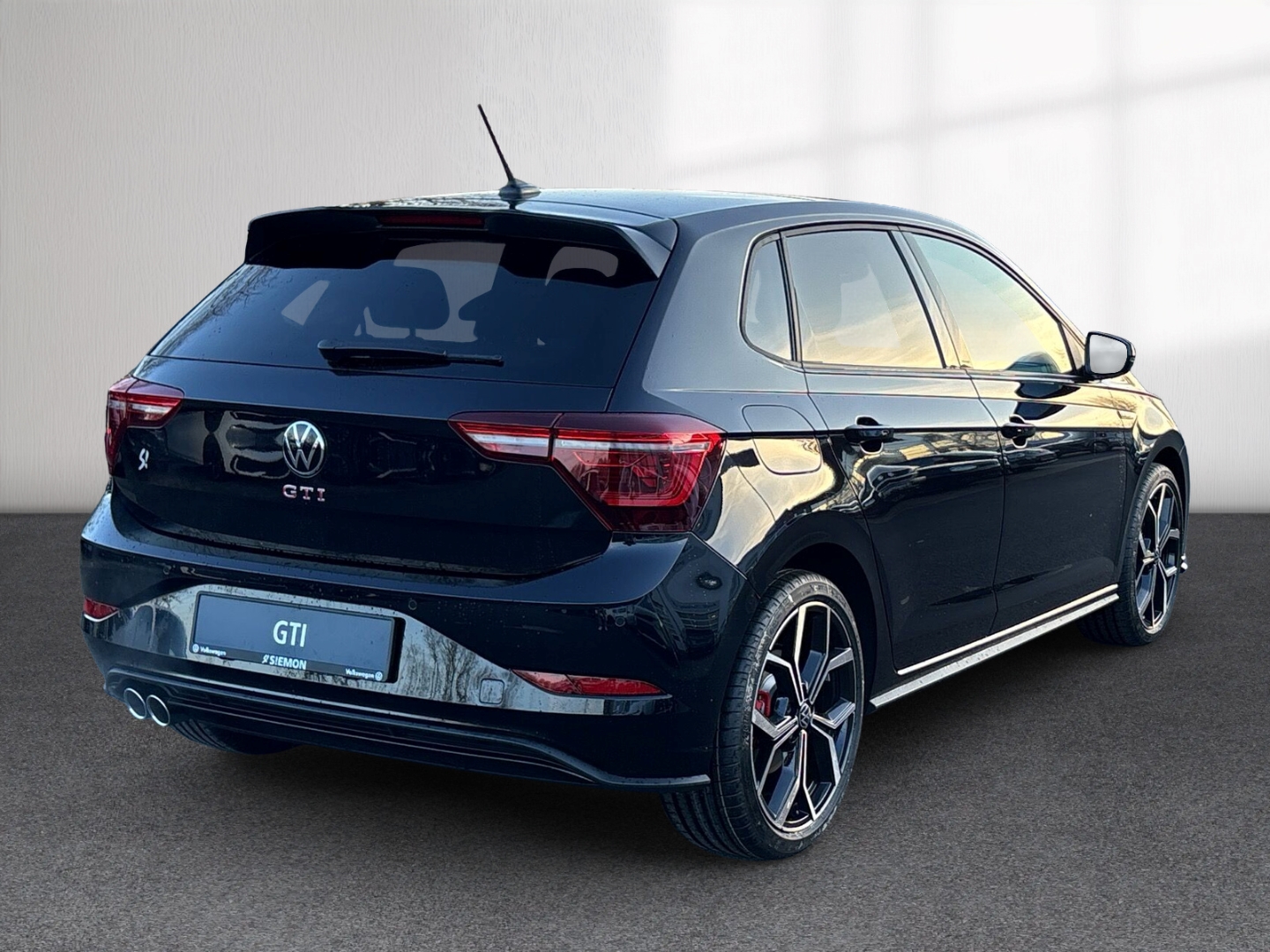 Fahrzeugabbildung Volkswagen Polo GTI 2.0 TSI IQ.LIGHT Pano RearView ACC SHZ