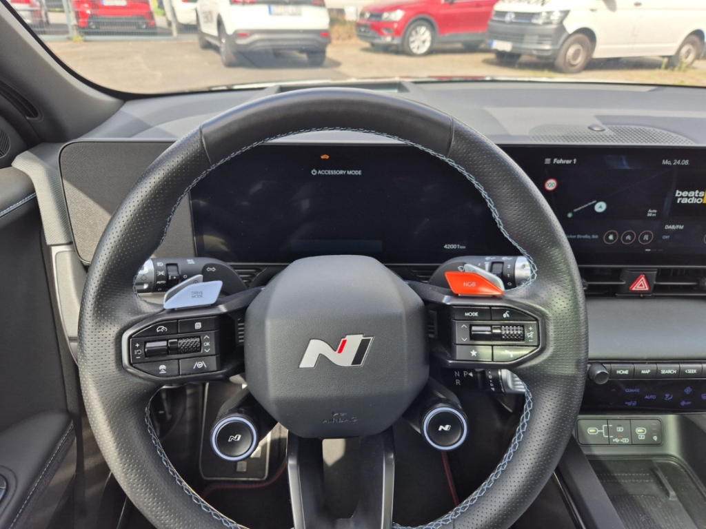 Fahrzeugabbildung Hyundai IONIQ 5 4WD 84kWh N-Performance Panorama HUD Navi Digitales Cockpit Sportpaket