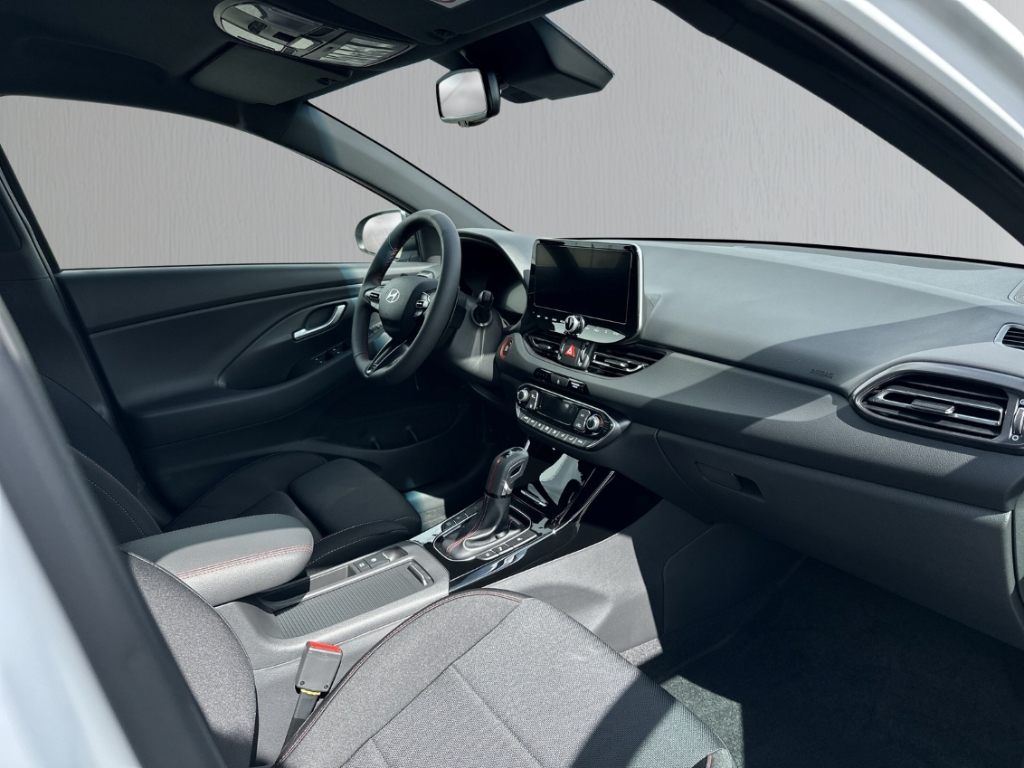 Fahrzeugabbildung Hyundai i30 FL Kombi MY26 1.6 T-GDi DCT N-Line Navi Digitales Cockpit LED Apple