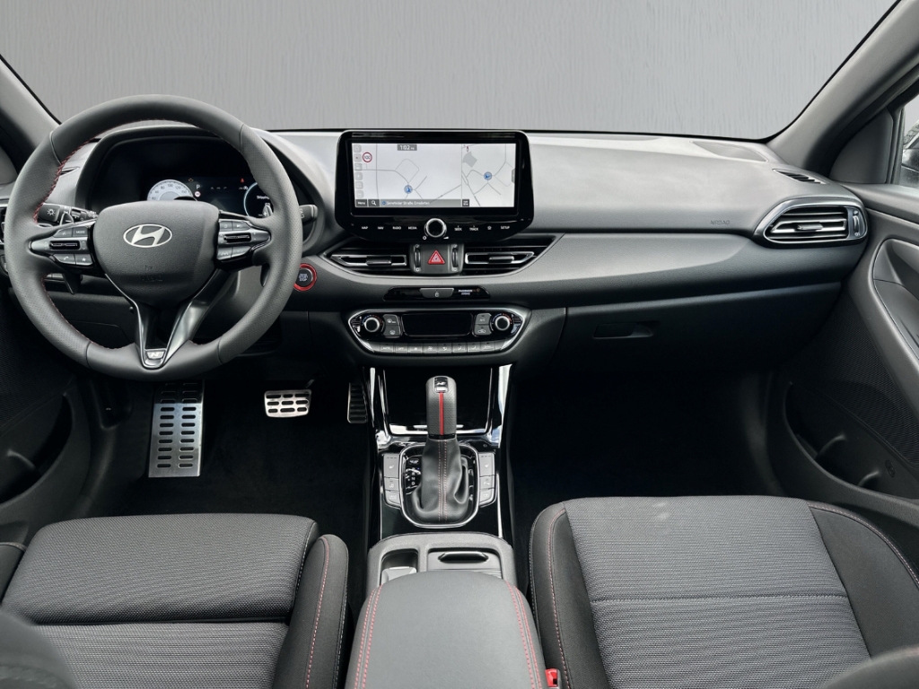 Fahrzeugabbildung Hyundai i30 FL Kombi MY26 1.6 T-GDi DCT N-Line Navi Digitales Cockpit LED Apple