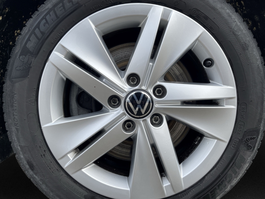 Fahrzeugabbildung Volkswagen Golf Variant TDI DSG Life AHK Navi ACC SHZ LHZ