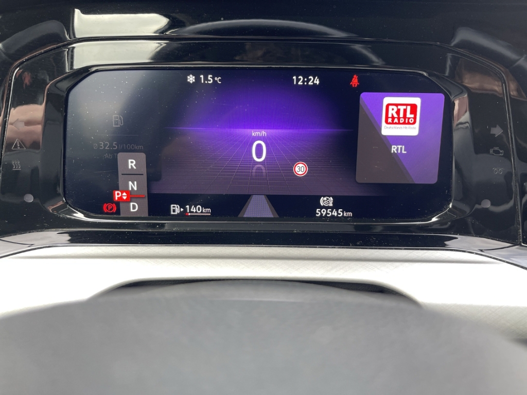 Fahrzeugabbildung Volkswagen Golf Variant TDI DSG Life AHK Navi ACC SHZ LHZ