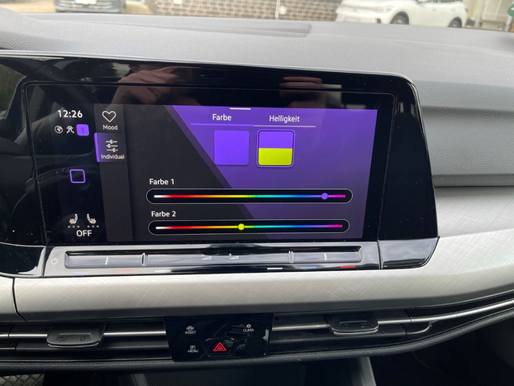 Fahrzeugabbildung Volkswagen Golf Variant TDI DSG Life AHK Navi ACC SHZ LHZ