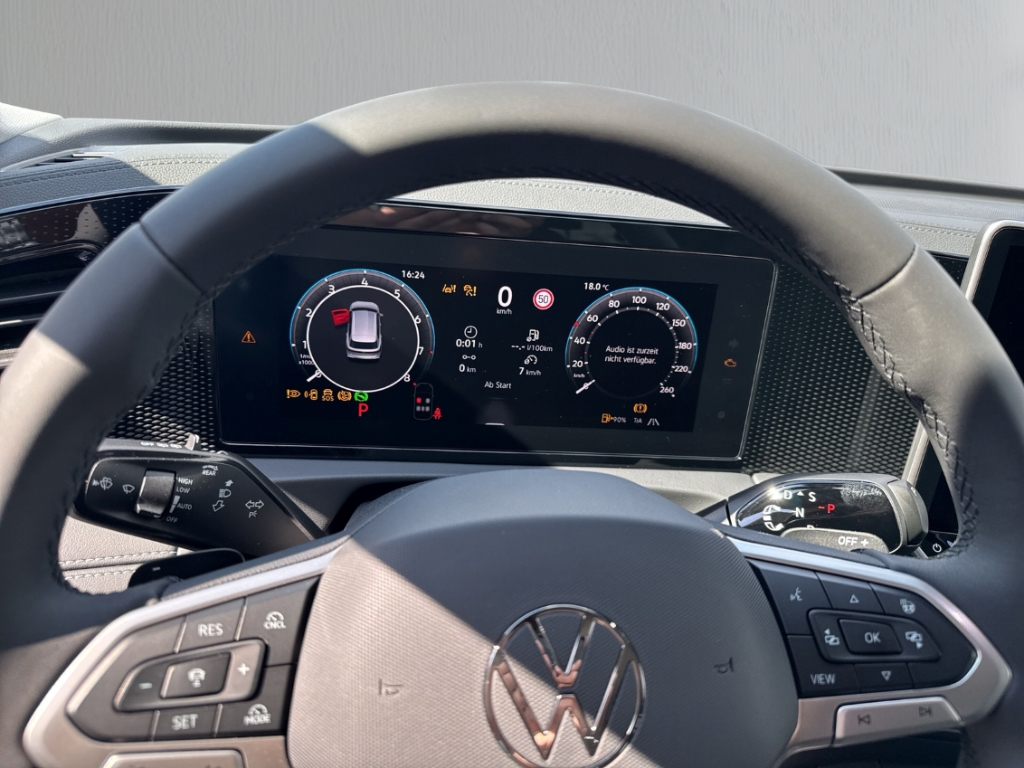 Fahrzeugabbildung Volkswagen Tiguan 1.5 eTSI DSG ENERGY LED AHK NAVI LM18 GJR
