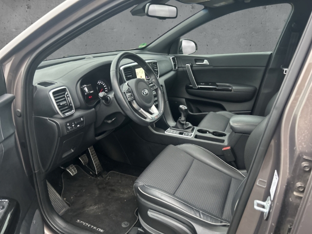 Fahrzeugabbildung Kia Sportage 1.6 T-GDI 4WD GT Line Rückfahrkam. SHZ