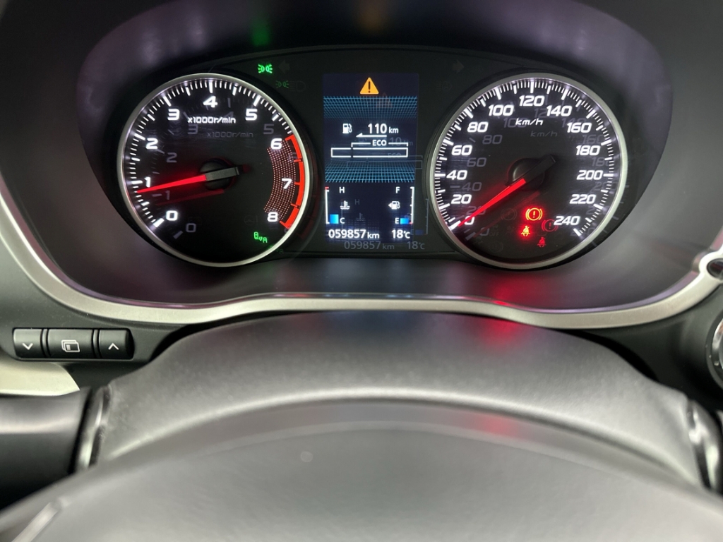 Fahrzeugabbildung Mitsubishi Eclipse Cross Basis 2WD 1.5 T-MIVEC Start-Stop-Automatik