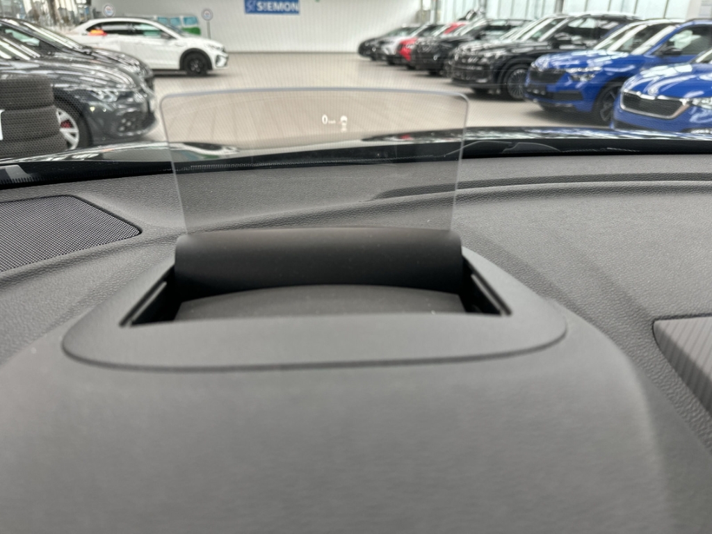 Fahrzeugabbildung Mitsubishi Eclipse Cross Basis 2WD 1.5 T-MIVEC Start-Stop-Automatik