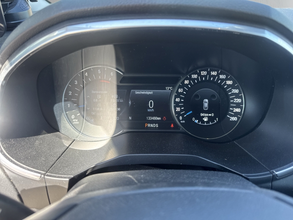 Fahrzeugabbildung Ford S-Max 2.0 EcoBlue AT Titanium 7Sitze AHK Navi RKam CarPlay