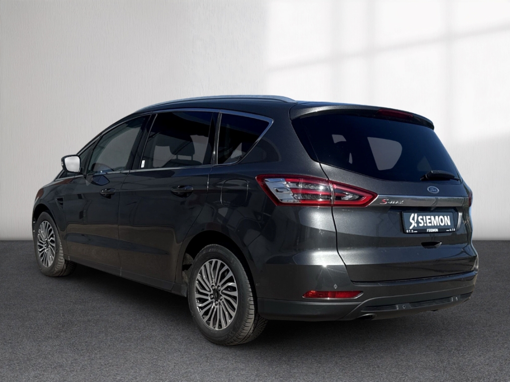 Fahrzeugabbildung Ford S-Max 2.0 EcoBlue AT Titanium 7Sitze AHK Navi RKam CarPlay