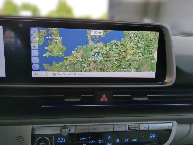 Fahrzeugabbildung Hyundai IONIQ 6 77,4kWh 4WD UNIQ Digi-Spiegel HUD Navi Digitales Cockpit Memory Sitze Soundsystem Bose
