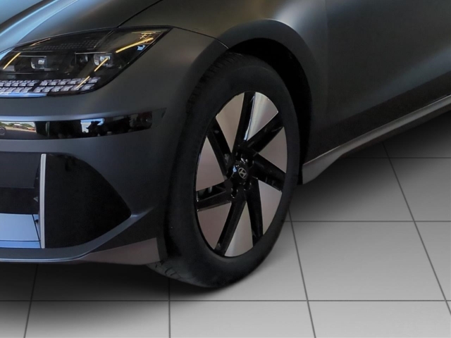 Fahrzeugabbildung Hyundai IONIQ 6 77,4kWh 4WD UNIQ Digi-Spiegel HUD Navi Digitales Cockpit Memory Sitze Soundsystem Bose