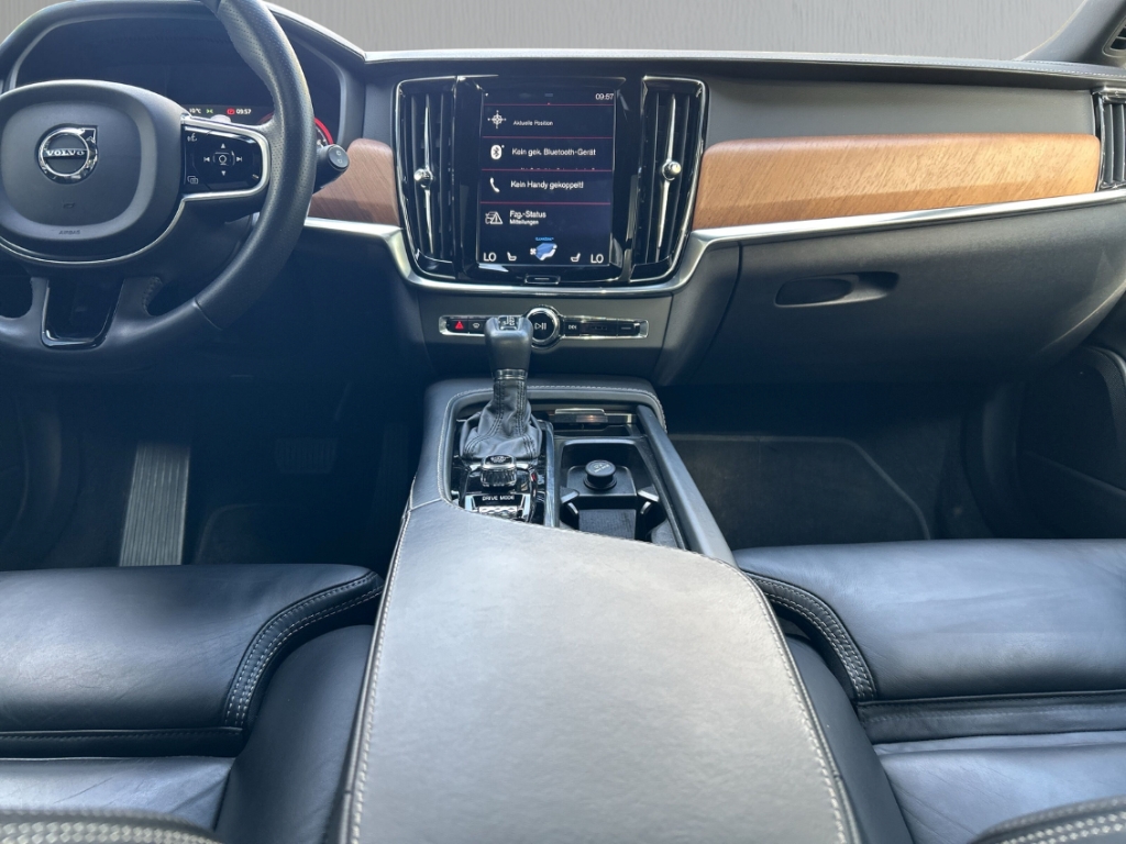 Fahrzeugabbildung Volvo V90 T5 Inscription HUD StandHZG Navi Leder Memory Soundsystem