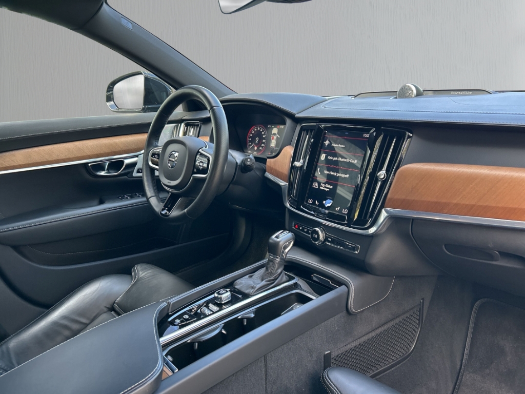 Fahrzeugabbildung Volvo V90 T5 Inscription HUD StandHZG Navi Leder Memory Soundsystem