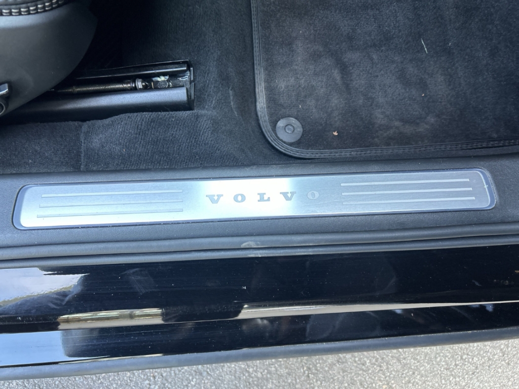 Fahrzeugabbildung Volvo V90 T5 Inscription HUD StandHZG Navi Leder Memory Soundsystem
