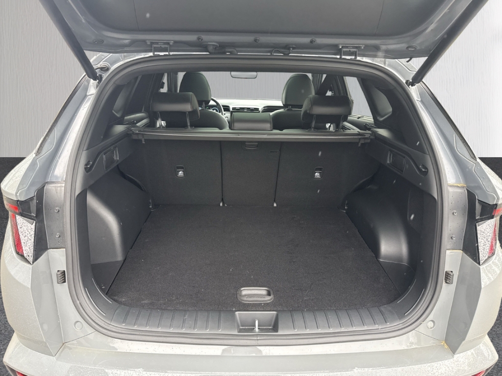 Fahrzeugabbildung Hyundai TUCSON Hybrid 1.6 2WD AT N-LINE Panorama Sitz-Paket Navi Digitales Cockpit