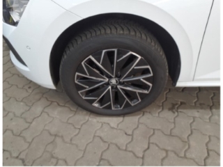 Fahrzeugabbildung SKODA Kamiq 1.5 TSI DSG Tour AHK MatrLED Nav ACC SHZ