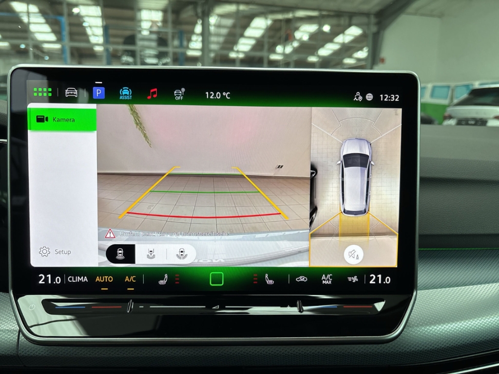 Fahrzeugabbildung Volkswagen Golf VIII Variant 2.0 TDI Goal HUD AHK