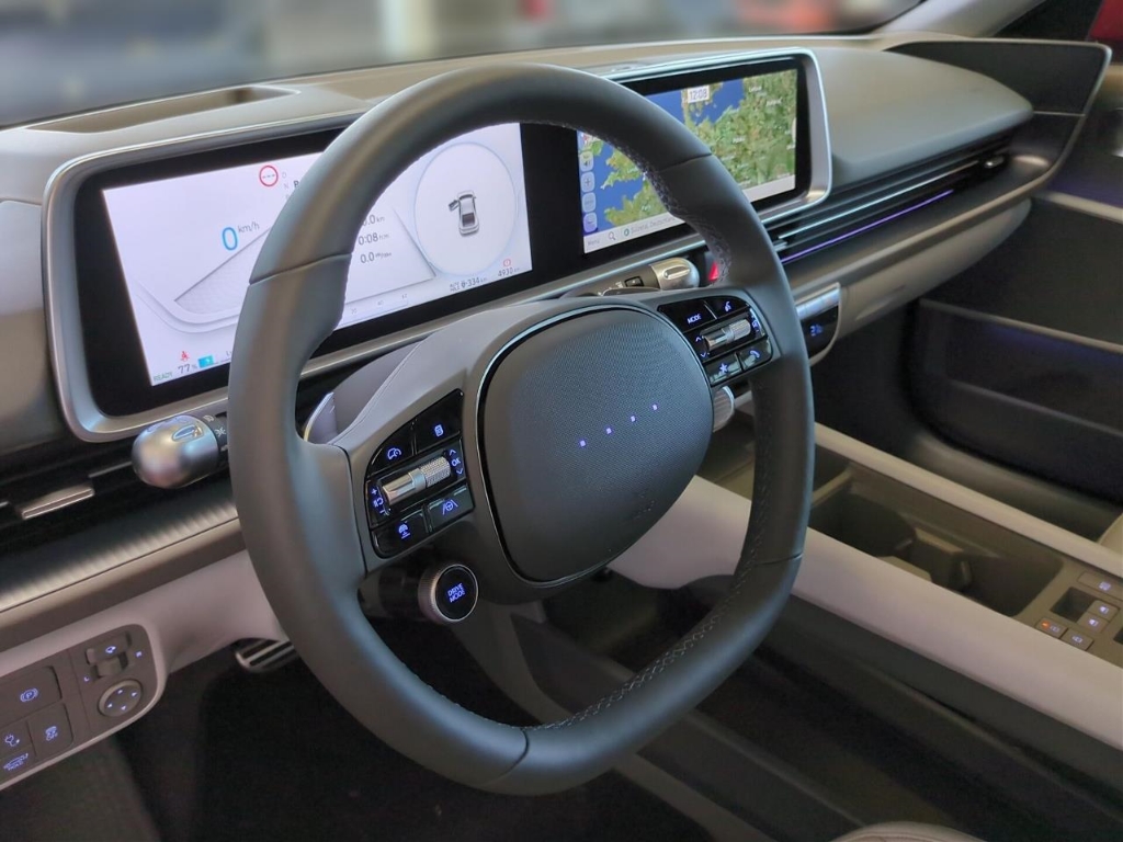 Fahrzeugabbildung Hyundai IONIQ 6 77,4kWh 4WD UNIQ 20LM HUD Navi Digitales Cockpit Memory Sitze Soundsystem