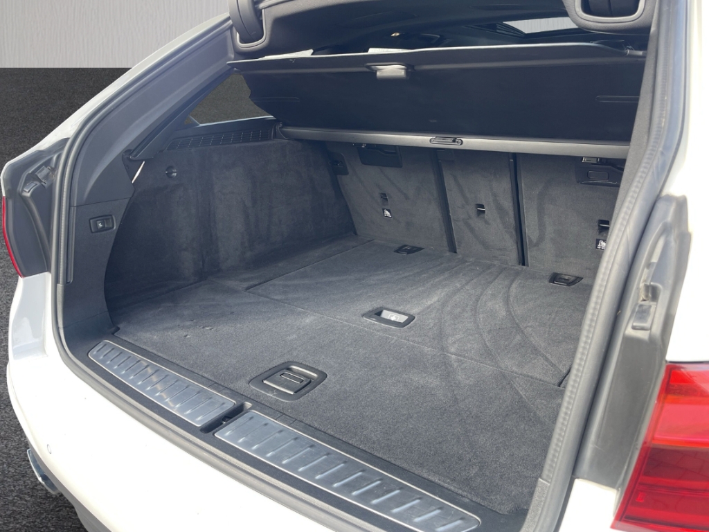 Fahrzeugabbildung BMW 520 d touring M Sport AHK LED LEDER Sitzlüftung