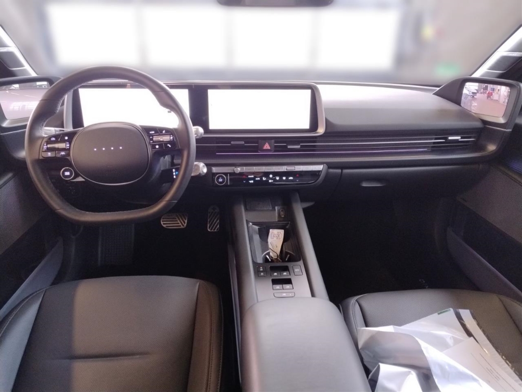 Fahrzeugabbildung Hyundai IONIQ 6 77,4kWh 4WD UNIQ Digi-Spiegel 20LM Schiebedach HUD Navi Digitales Cockpit Memory Sitze
