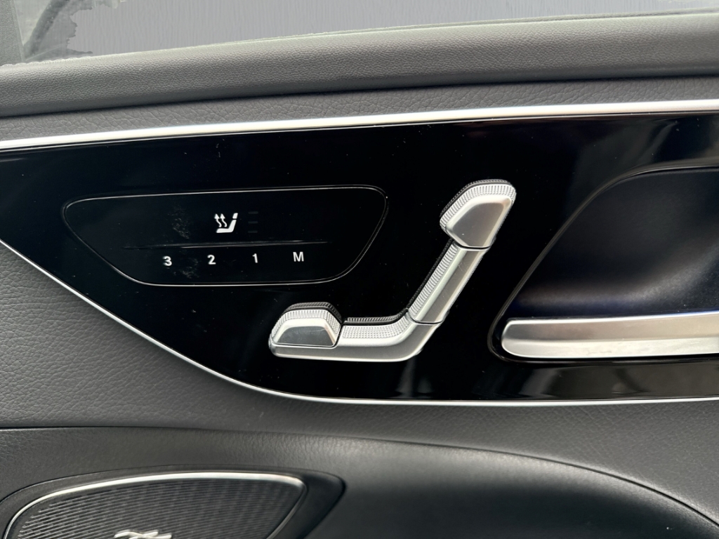 Fahrzeugabbildung Mercedes-Benz C 200 d T AMG Line Navi Digit.Cockpit Soundsys