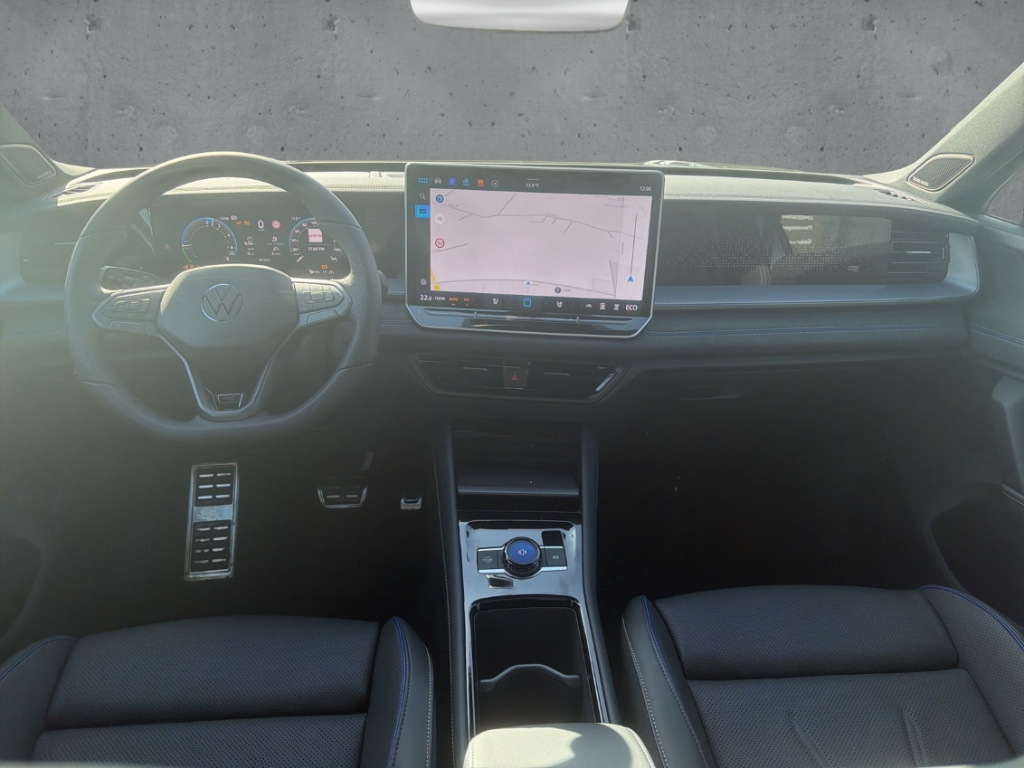Fahrzeugabbildung Volkswagen Tayron 1.5 eHybrid R-Line AHK Pano IQ.Light