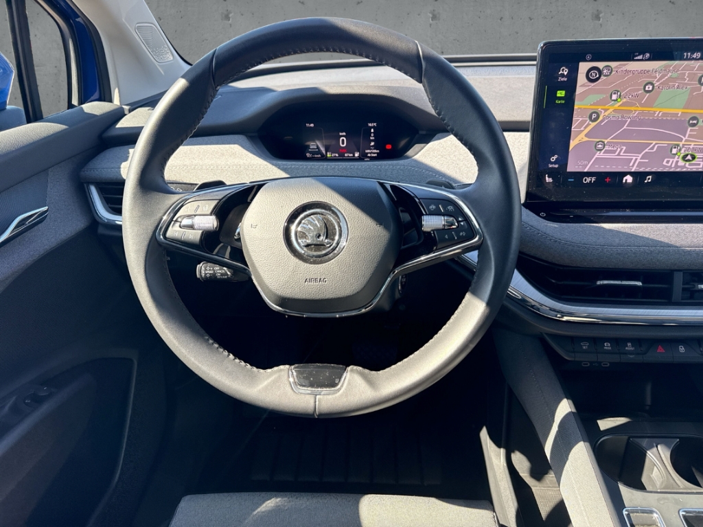 Fahrzeugabbildung SKODA Enyaq Loft 50 LOFT El. Panodach Digitales Cockpit LED ACC Apple CarPlay Android Auto