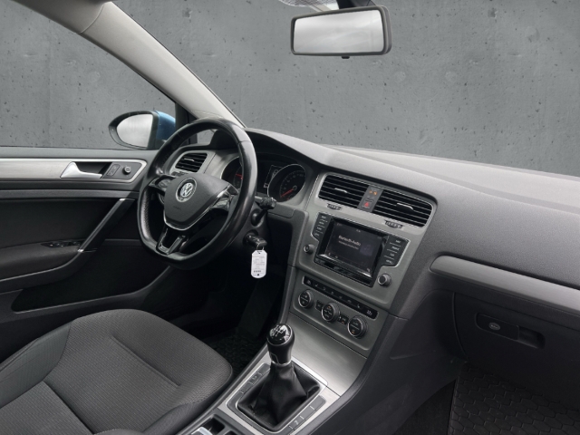 Fahrzeugabbildung Volkswagen Golf VII 1.6 TDI Comfortline SHZ NAVI PDC BLUETOOTH