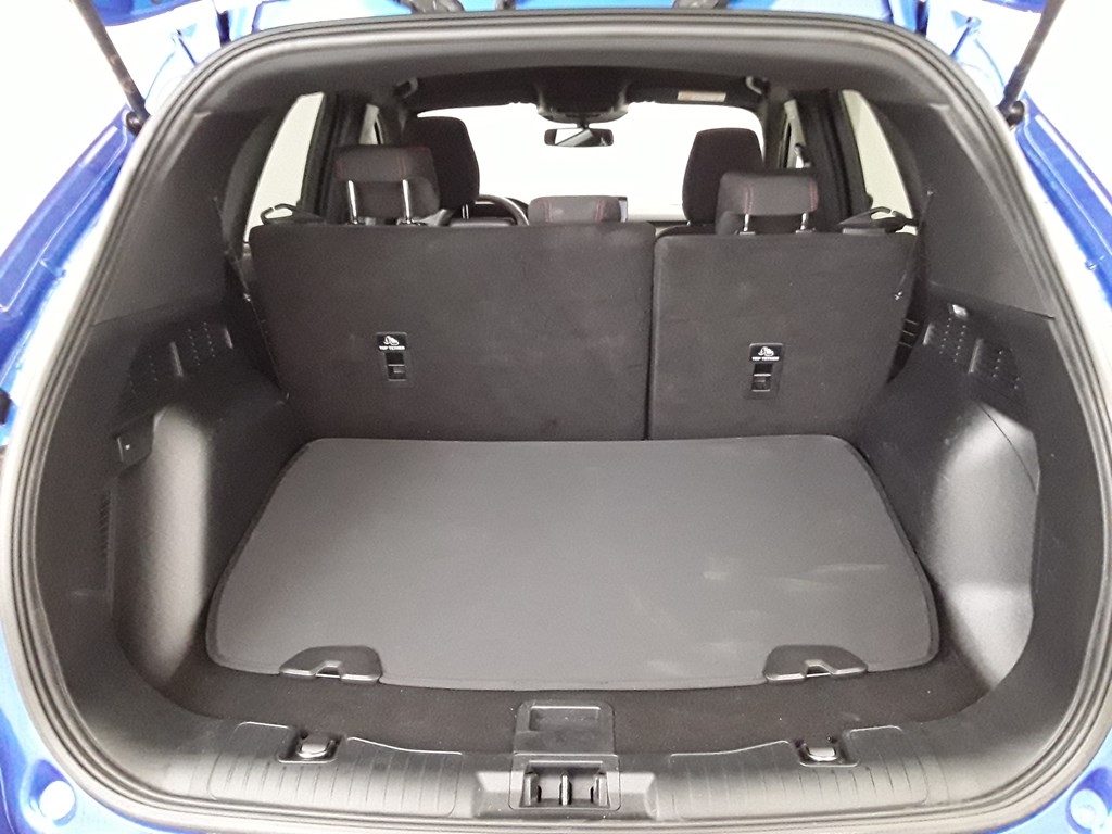 Fahrzeugabbildung Ford Kuga 1.5EcoBoost Auto. ST-Line LED WinterP Navi