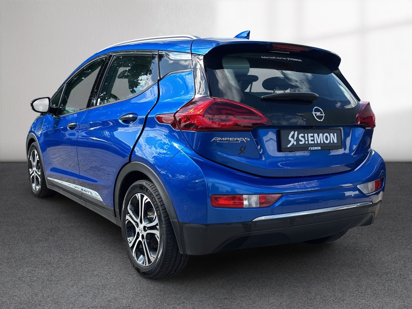 Fahrzeugabbildung Opel Ampera-e Ultimate 150kW PDC SHZ Kam Temp 8-fach