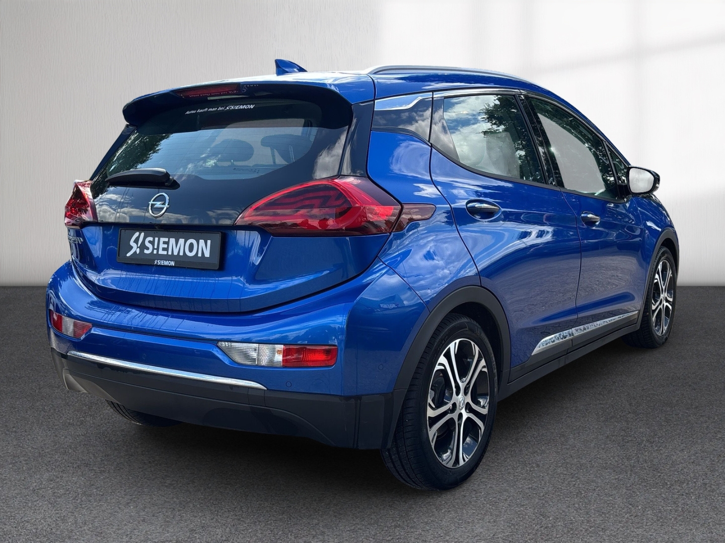 Fahrzeugabbildung Opel Ampera-e Ultimate 150kW PDC SHZ Kam Temp 8-fach