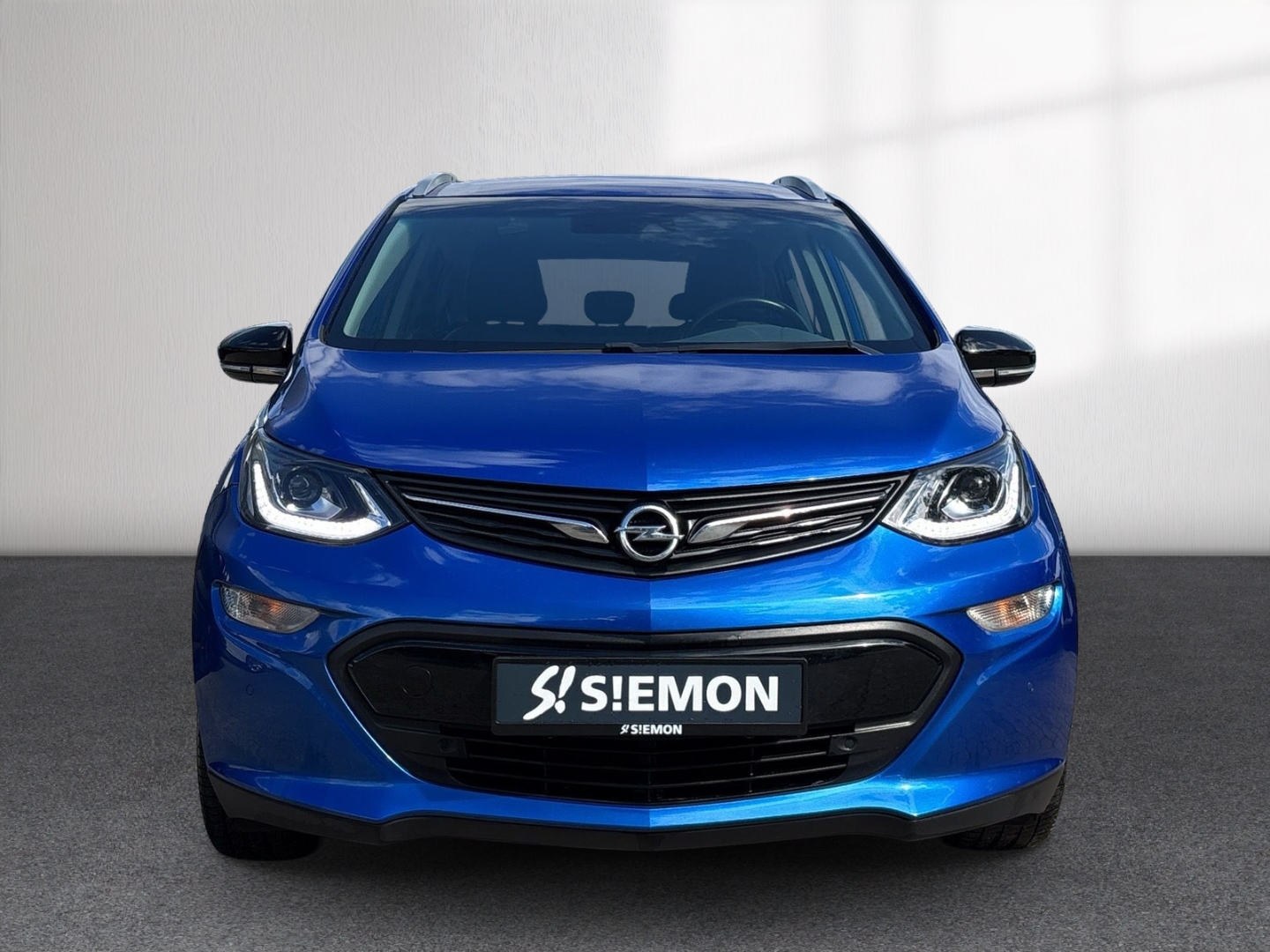 Fahrzeugabbildung Opel Ampera-e Ultimate 150kW PDC SHZ Kam Temp 8-fach