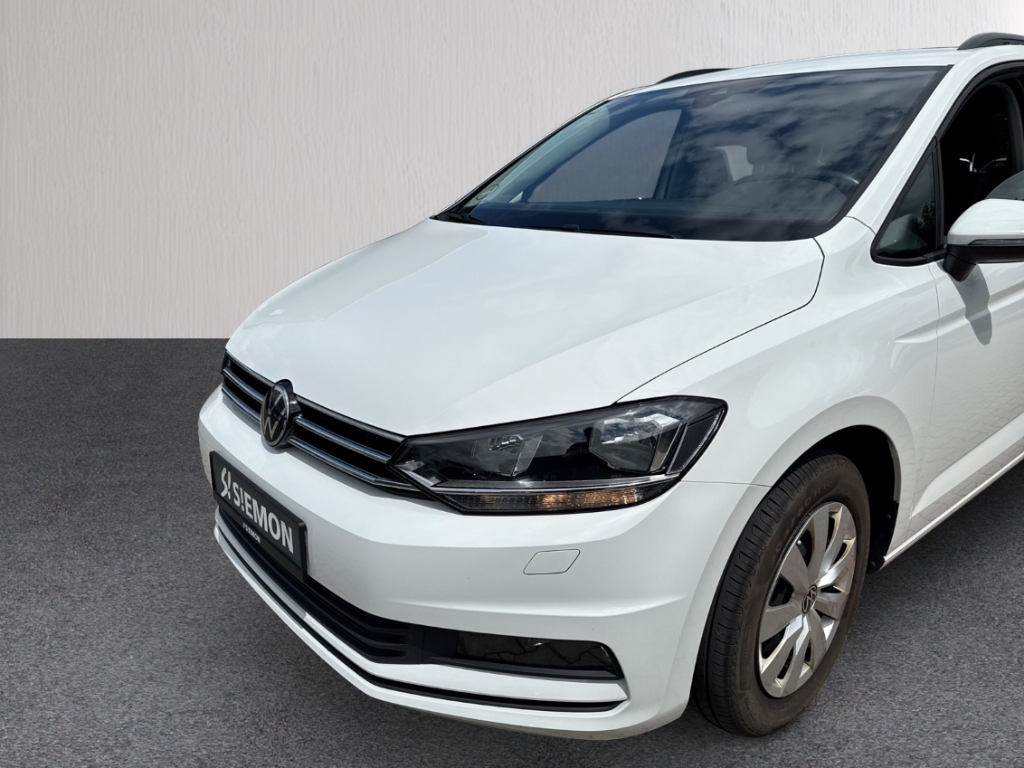 Fahrzeugabbildung Volkswagen Touran 1.5 TSI DSG 7Sitze AHK ACC RKam BlindSpot Comfortline