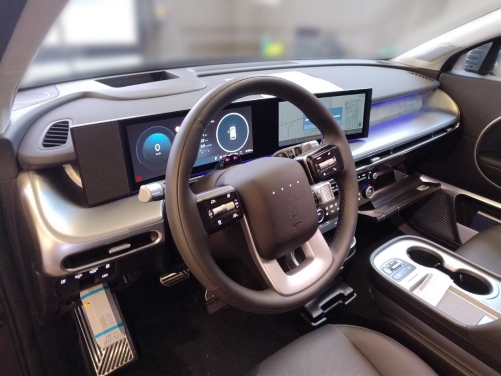 Fahrzeugabbildung Hyundai IONIQ 9 110 kWh 4WD 6-Sitze UNIQ Swivel Pano-Schiebedach MY26 HUD Niveau