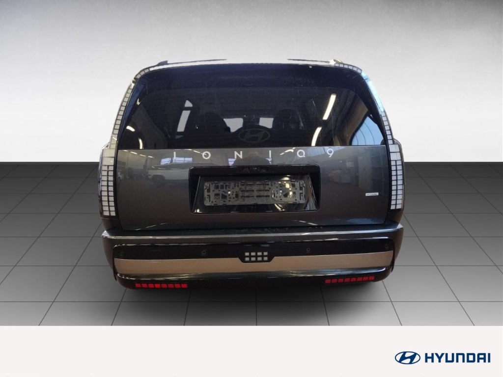 Fahrzeugabbildung Hyundai IONIQ 9 110 kWh 4WD 6-Sitze UNIQ Swivel Pano-Schiebedach MY26 HUD Niveau