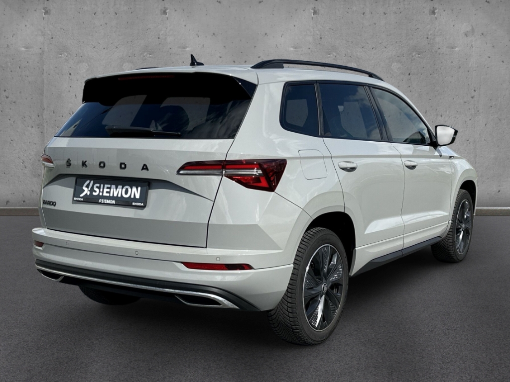 Fahrzeugabbildung SKODA Karoq Sportline 1.5 TSI Freisprech Temp PDC SHZ