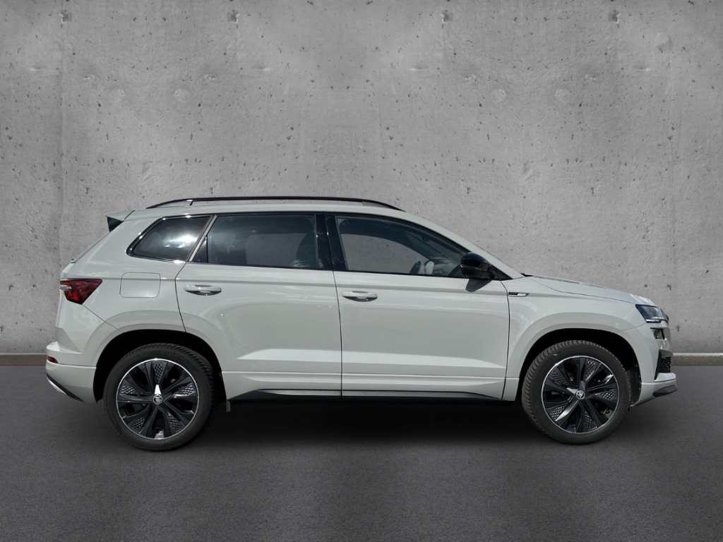 Fahrzeugabbildung SKODA Karoq Sportline 1.5 TSI Freisprech Temp PDC SHZ