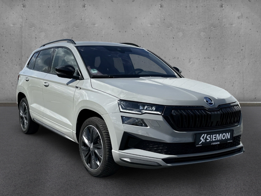 Fahrzeugabbildung SKODA Karoq Sportline 1.5 TSI Freisprech Temp PDC SHZ
