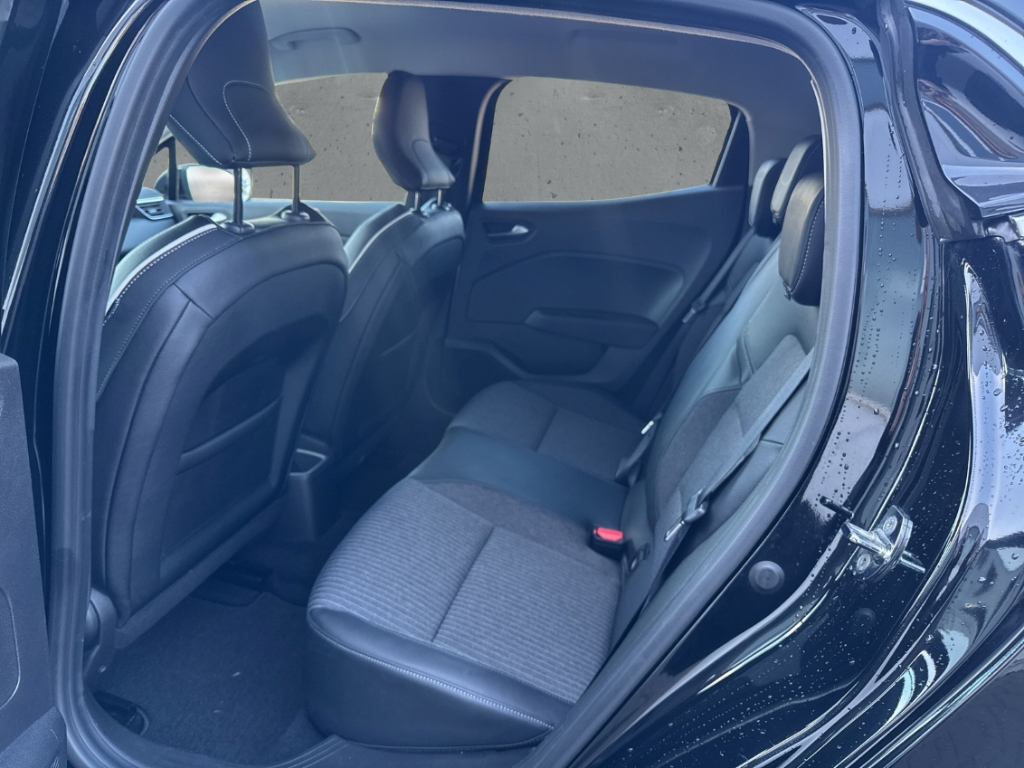 Fahrzeugabbildung Renault Clio V 1.0 TCe Intens NAVI LED SHZ RFK LM DIGICO