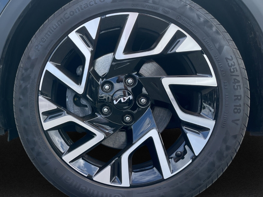 Fahrzeugabbildung Kia XCee'd 1.5T-GDI DCT Spirit Xclusive AHK Navi RKam