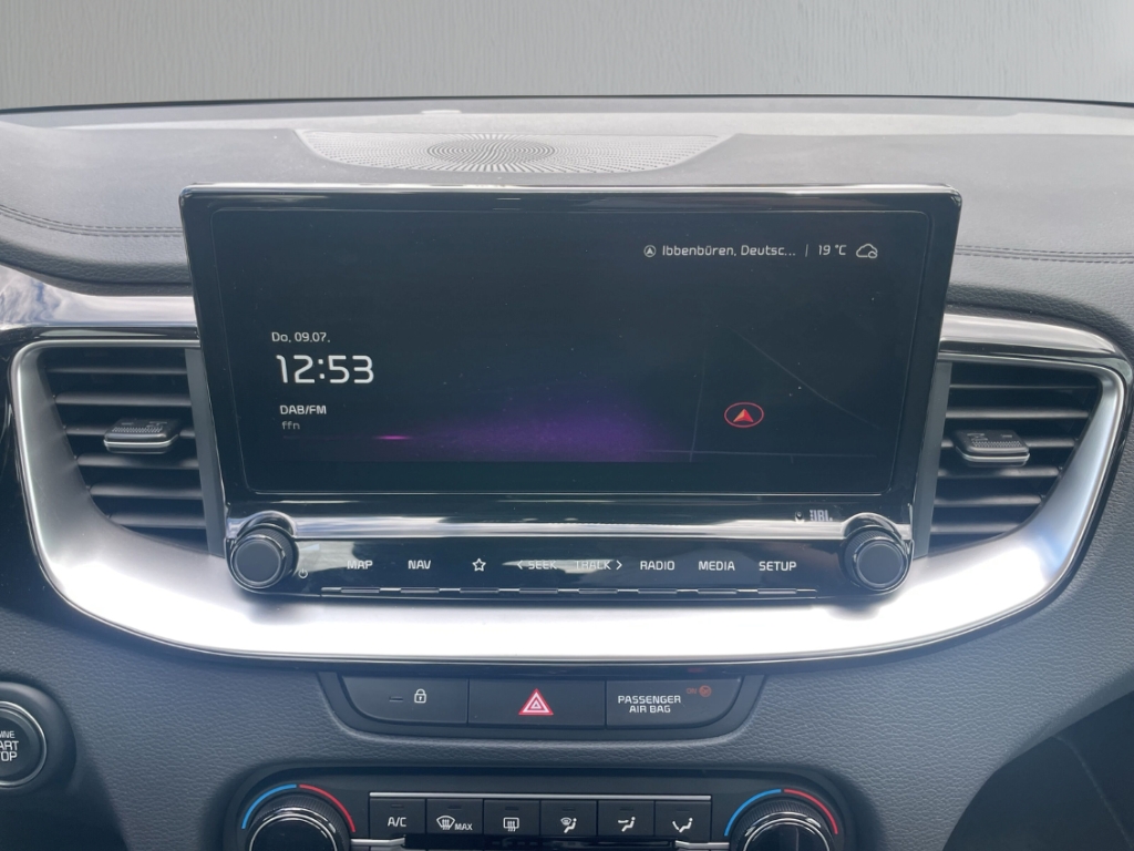 Fahrzeugabbildung Kia XCee'd 1.5T-GDI DCT Spirit Xclusive AHK Navi RKam
