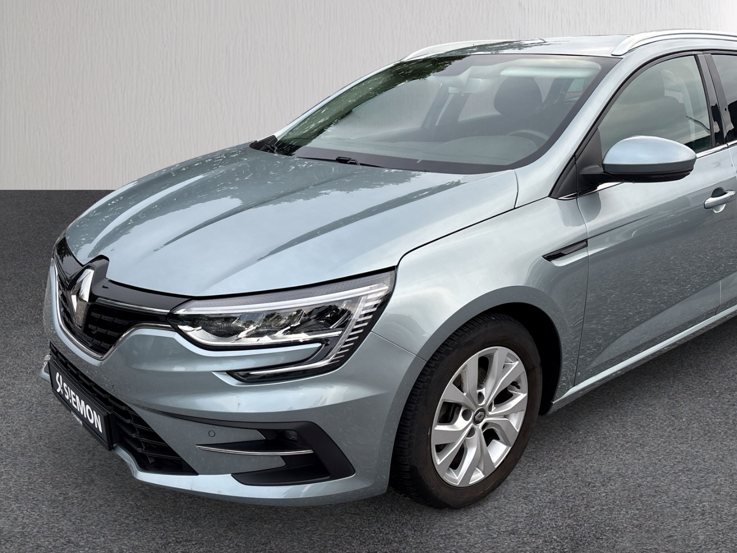 Fahrzeugabbildung Renault Megane IV Grandtour Navi SHZ Radio DAB LHZ PDC