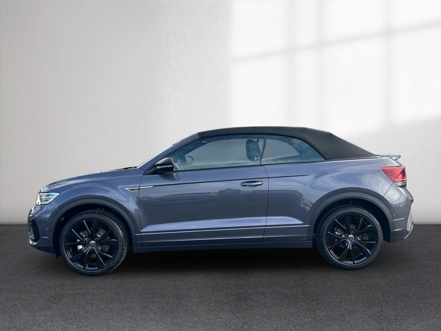 Fahrzeugabbildung Volkswagen T-Roc Cabriolet 1.5 TSI DSG R-Line IQ.LIGHT AHK ACC