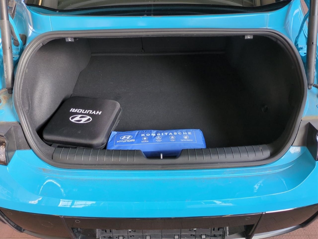 Fahrzeugabbildung Hyundai IONIQ 6 77,4kWh 4WD UNIQ Digi-Spiegel HUD Navi Digitales Cockpit Memory Sitze Soundsystem Bose
