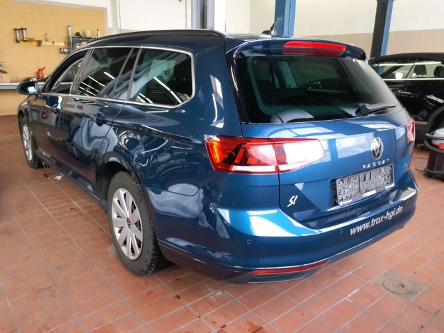 Fahrzeugabbildung Volkswagen Passat Variant TDI DSG Busines AHK Nav ACC R-Kam