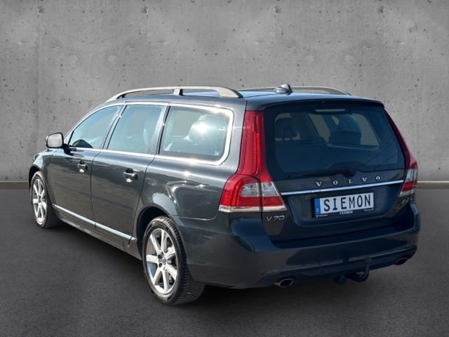 Fahrzeugabbildung Volvo V70 Kombi D4 Kinetic Leder AHK Navi Xenon eHKL SHZ PDC