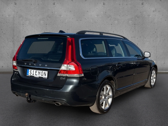Fahrzeugabbildung Volvo V70 Kombi D4 Kinetic Leder AHK Navi Xenon eHKL SHZ PDC