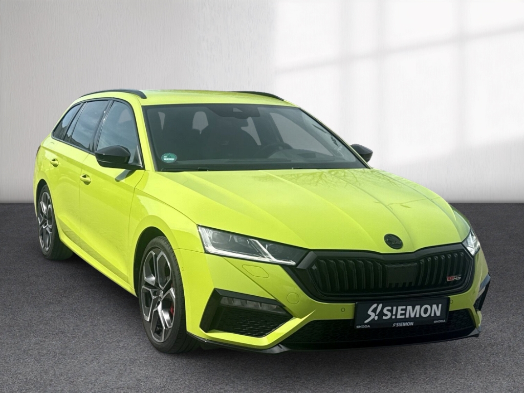 Fahrzeugabbildung SKODA Octavia Combi RS PLUS ACC Standheizung KESSY HUD MATRIX