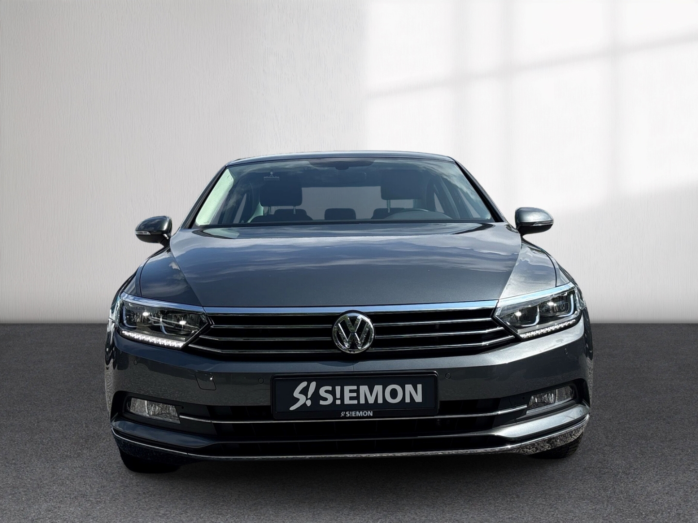 Fahrzeugabbildung Volkswagen Passat Highline BMT Start-Stopp NAVI AHK BT Temp